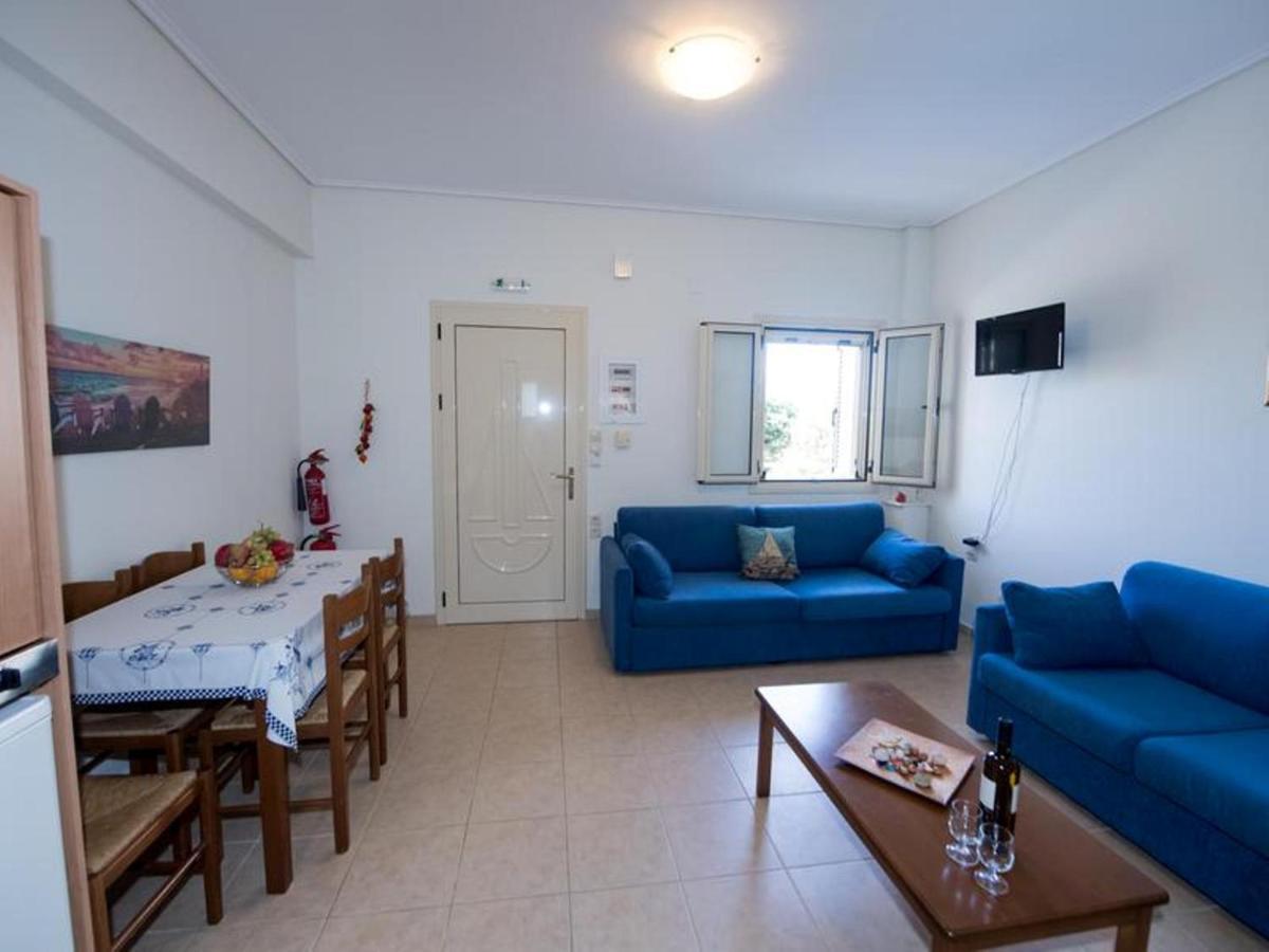 Manoleas Villas - Apartment 3 Stoupa Bagian luar foto