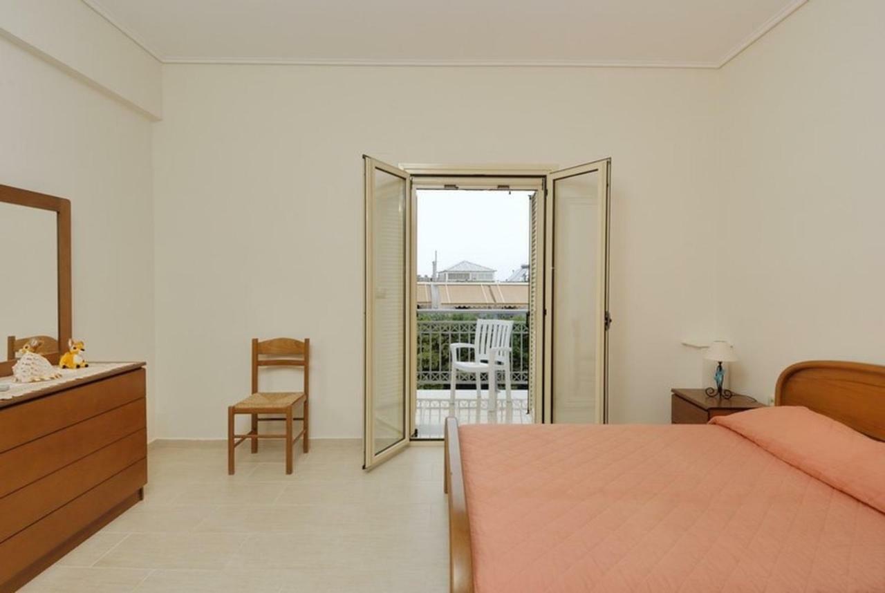 Manoleas Villas - Apartment 3 Stoupa Bagian luar foto